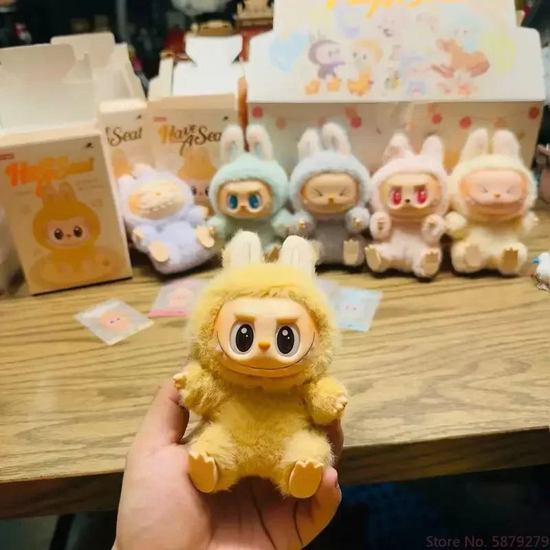 Labu Macaroon Sits on the Party’s Black Rubber Face Surprise Blind Box – 1st & 2nd Generation Plush Dolls - Image 5