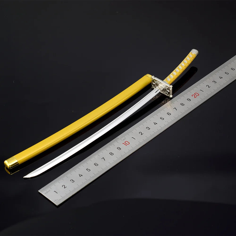 26cm Bleach Mini Sword Keychain – Kurosaki Ichigo Anime Collectible with Sheath & Metal Mask Pendant - Image 9